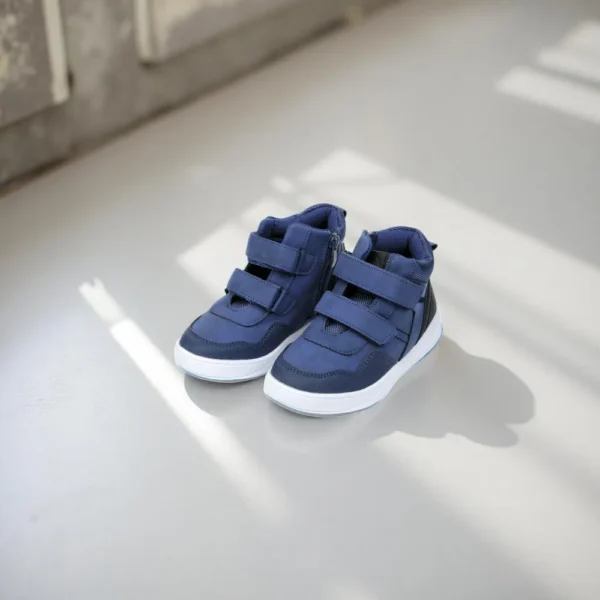 حذاء كرة سلة للأطفال