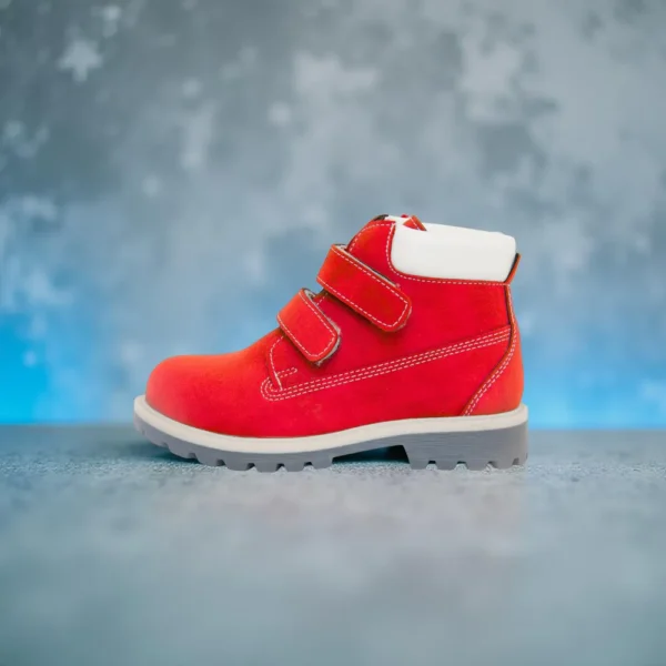 أحذية دعم الكاحل للأطفال