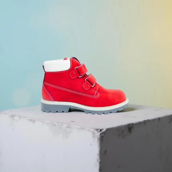 أحذية دعم الكاحل للأطفال