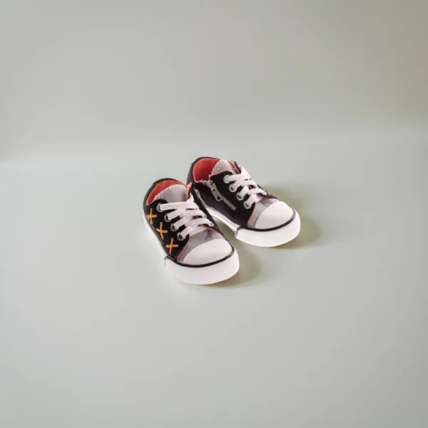 أطفال-4-أسود-5.webp حذاء رياضي كلاسيكي