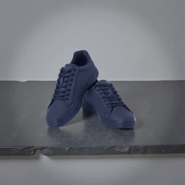 حذاء للاستخدام اليومي